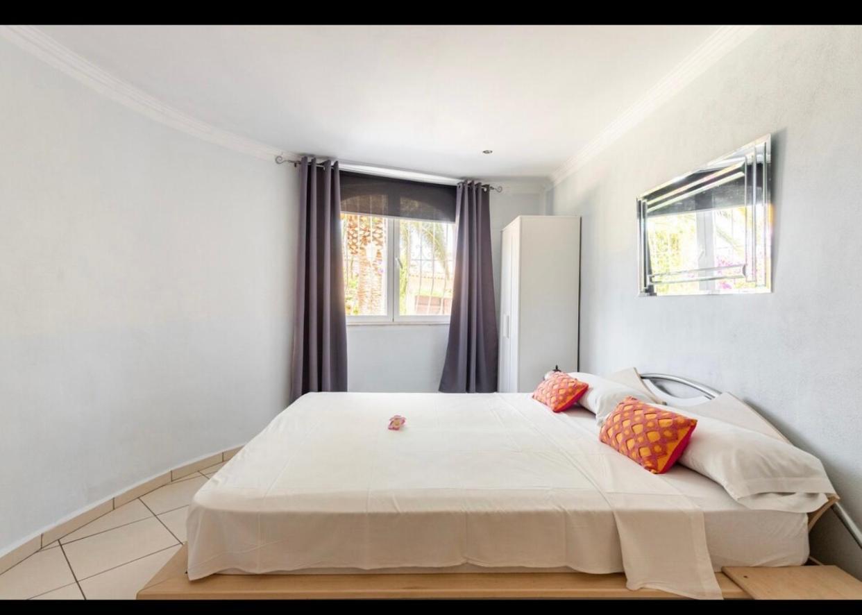 Villa Eva Asiana Guesthouse With Shared Pool Benissa Ngoại thất bức ảnh